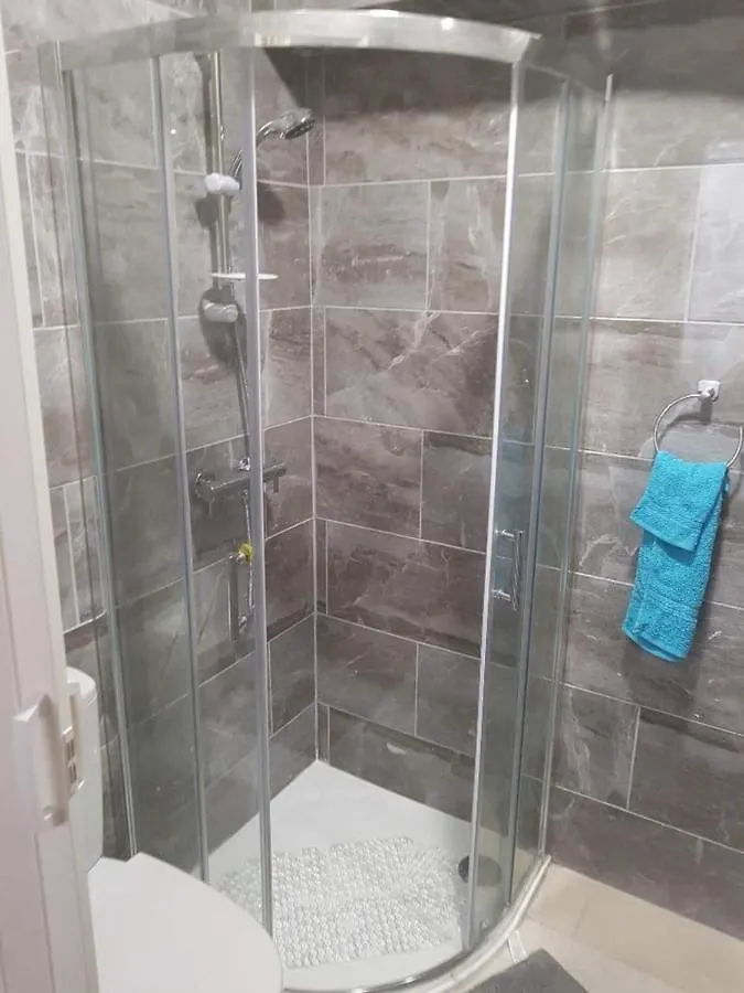 En Suite Bedrooms, Heaton, Newcastle Newcastle upon Tyne